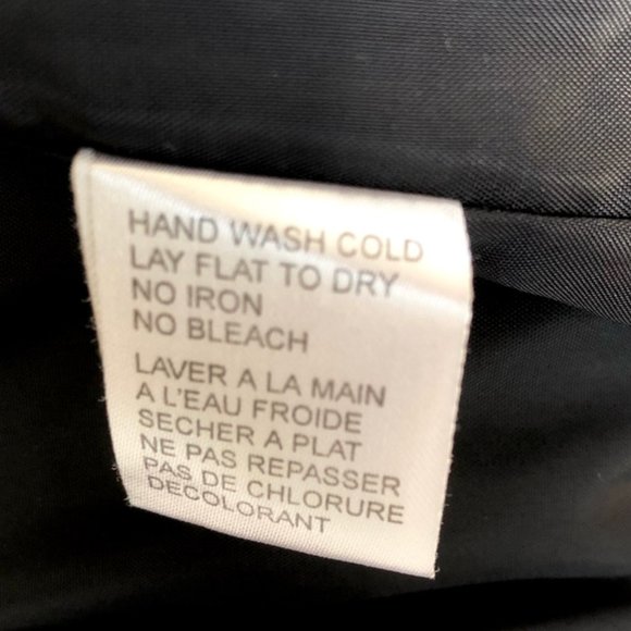 NWOT Kenzie Flutter Sleeve Fitted Black Blazer - Picture 12 of 15